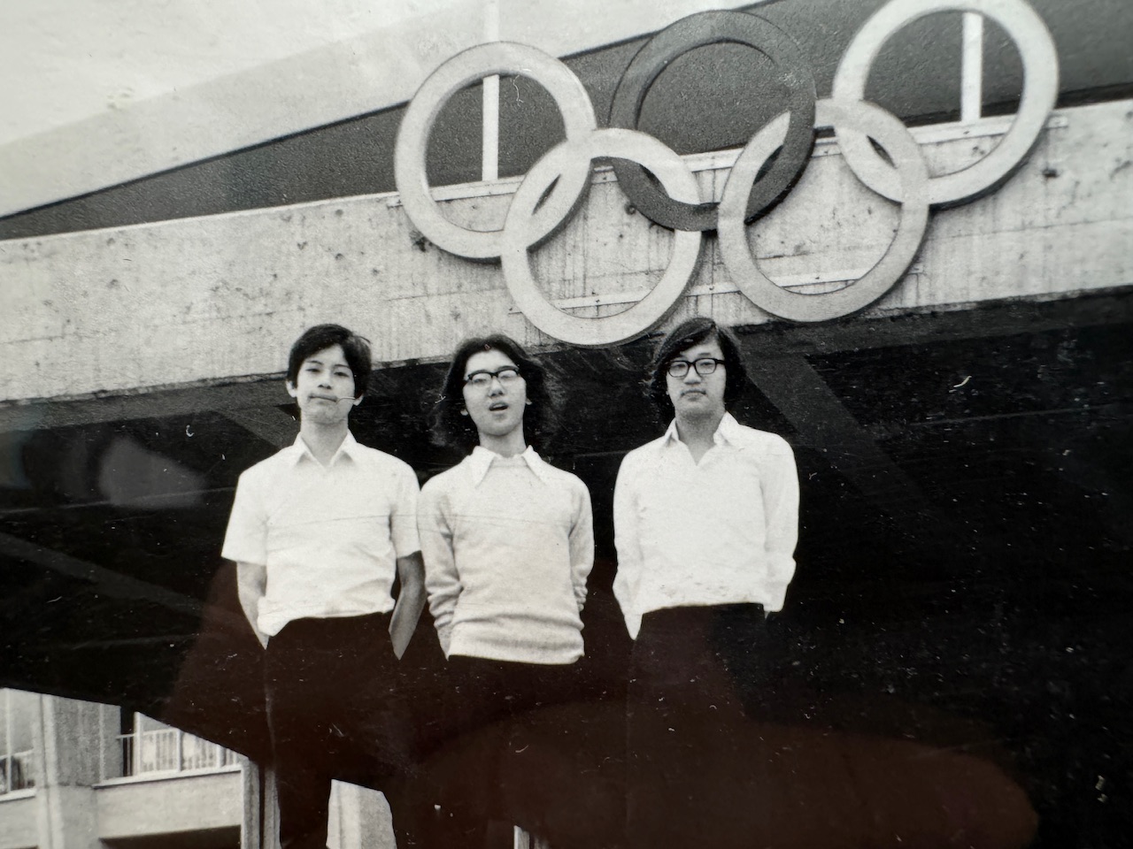 1973年夏、北海道・札幌（左からあの頃の私、佐藤史朗君、田中英夫君）