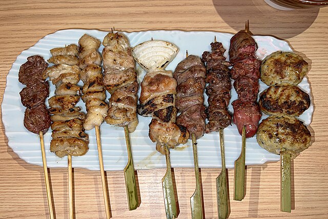 焼き鳥　Wikimedia Commons