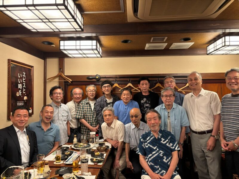 海城高校1975年卒の目良先生を囲んで(東京・新宿「安具楽」) keiryusai.net