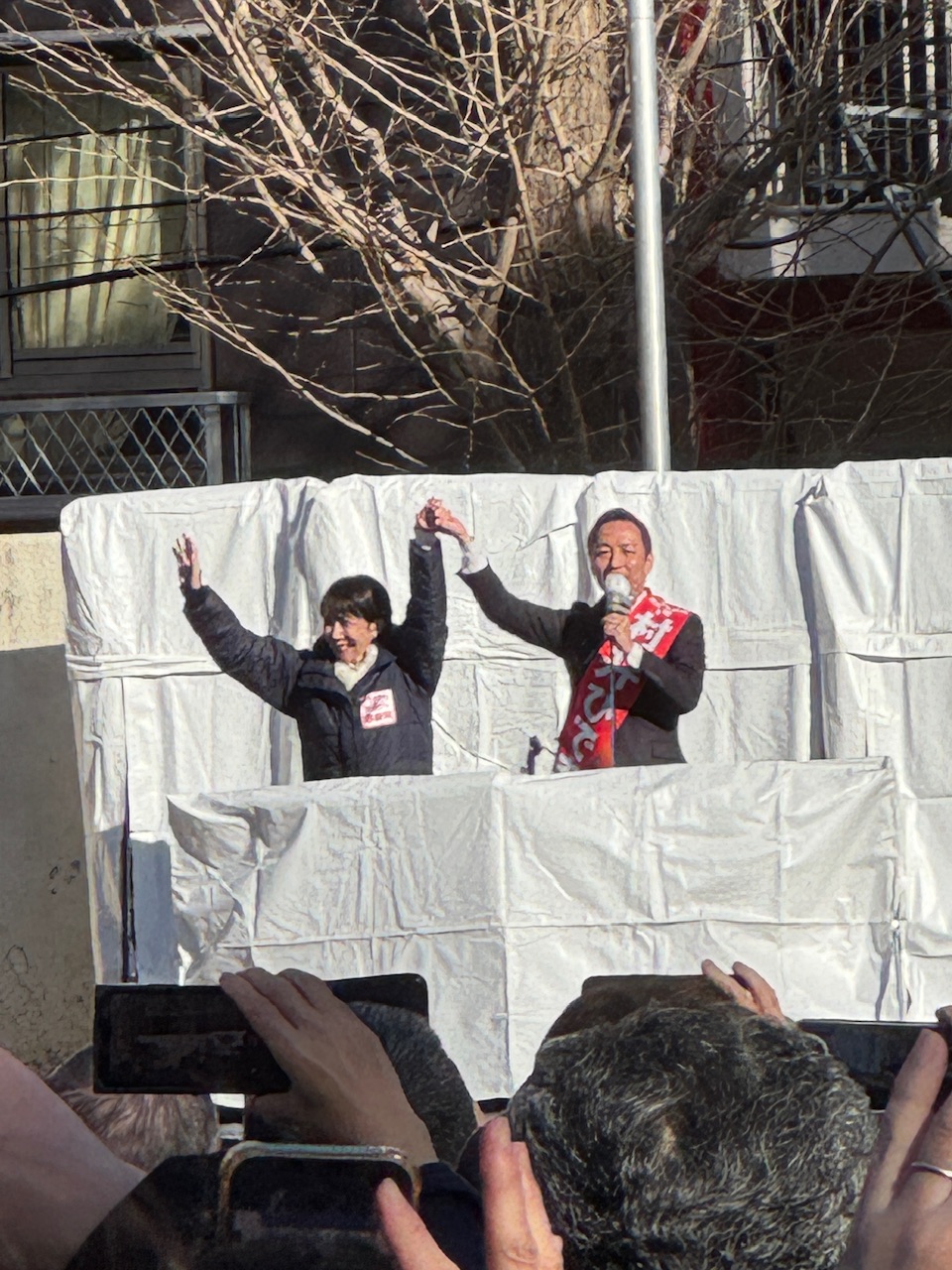 高市早苗首相（左）keiryusai.net