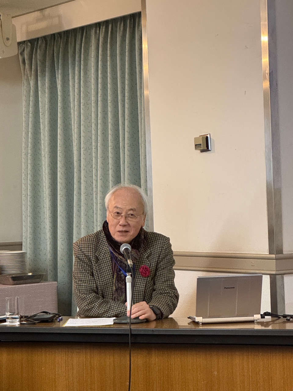 講演する水林章氏 keiryusai.net