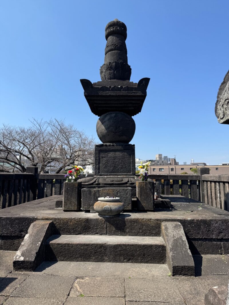 伝通院 於大の方(家康生母)の墓 keiryusai.net