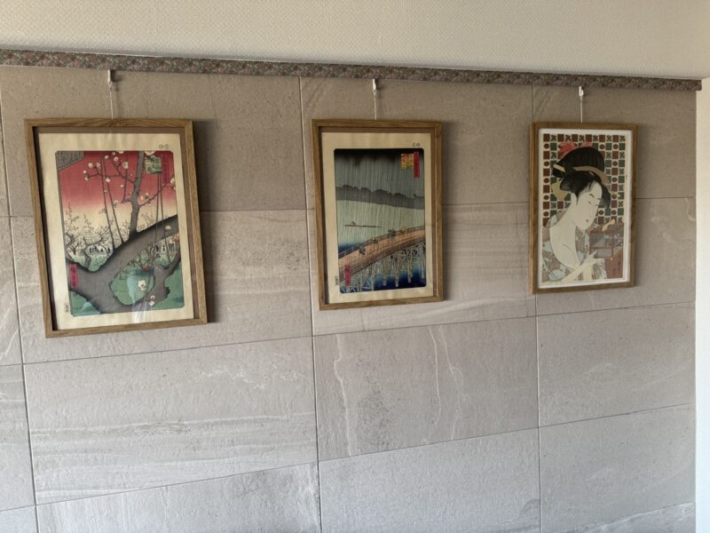 八五郎の長屋に飾られた浮世絵　keiryusai.net