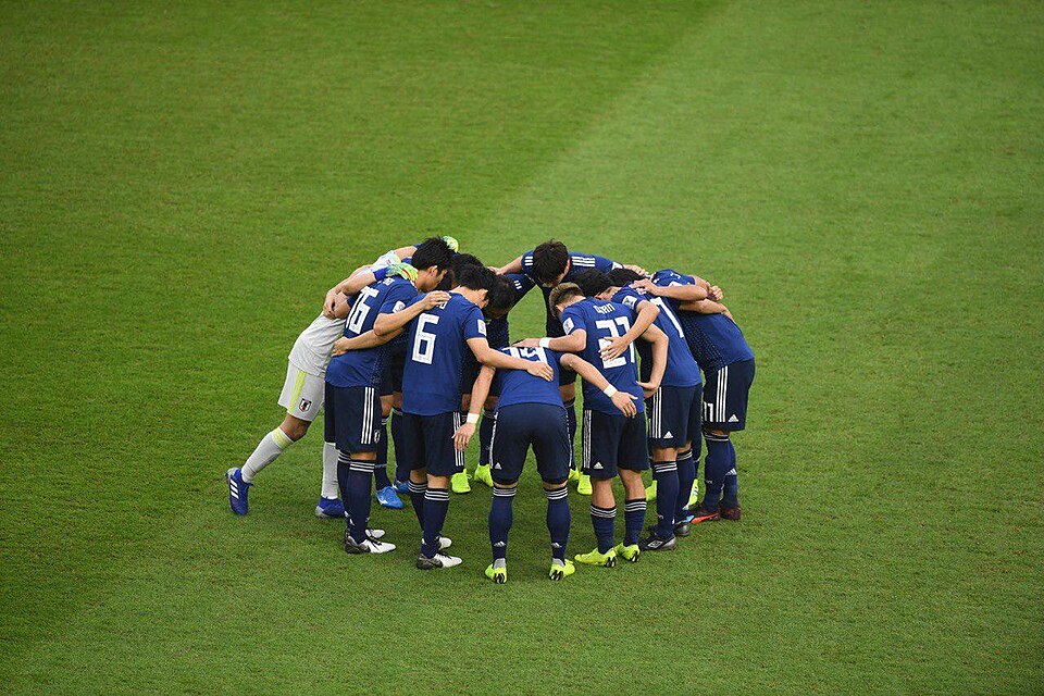 サッカー日本代表（2019年のアジア・カップ、これぐらいしか使えそうな写真がなかったもので残念。でも、素人がSNSでW杯の写真を使っていたら、著作権法違反だと思われます）（出典 Wikimedia commons）